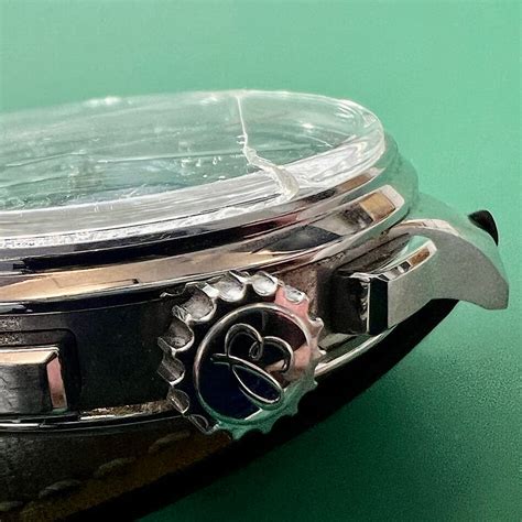 breitling broken glass|breitling watch replacement parts.